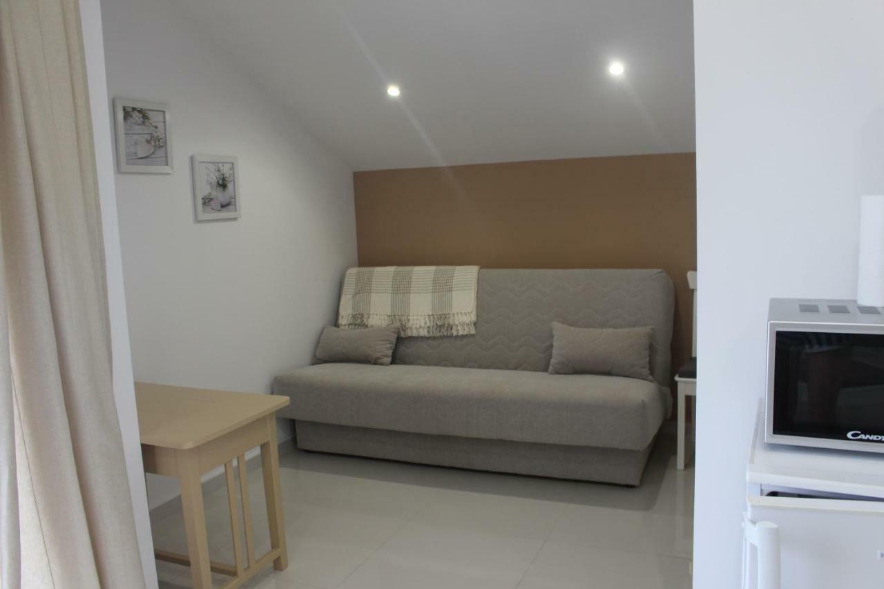 Apartments Helena Бибине Екстериор снимка