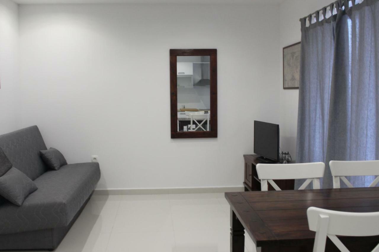 Apartments Helena Бибине Екстериор снимка